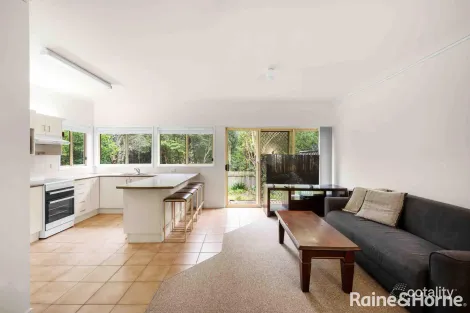 Property photo of 1/3 Ettrick Close Bomaderry NSW 2541