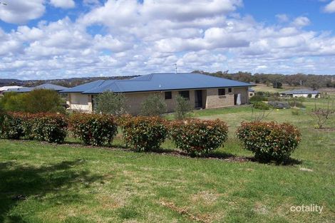 Property photo of 11 Commonwealth Crescent Gowrie Junction QLD 4352