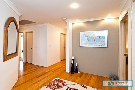 Property photo of 8 Wyatt Road Hocking WA 6065