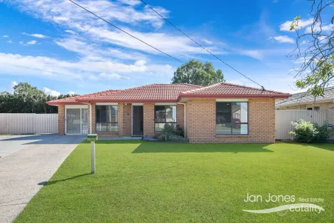 Property photo of 8 Tasman Court Kippa-Ring QLD 4021