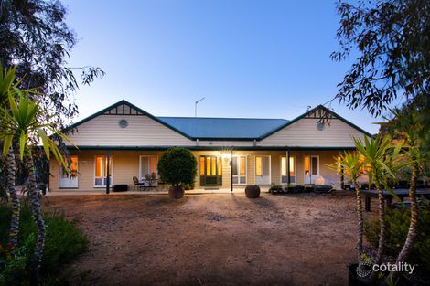 Property photo of 46-48 Old Violet Street Bendigo VIC 3550