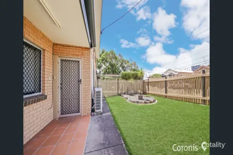 Property photo of 2/15 Shakespeare Street Coorparoo QLD 4151