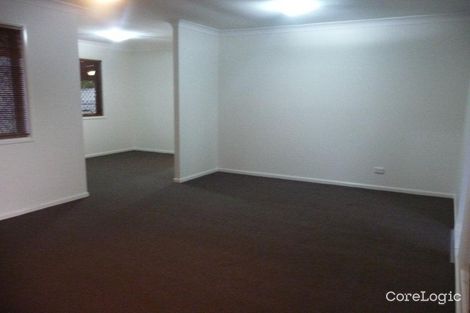 Property photo of 4 Sandown Court Crestmead QLD 4132