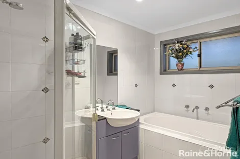 Property photo of 1 Bluestone Gardens Jerrabomberra NSW 2619