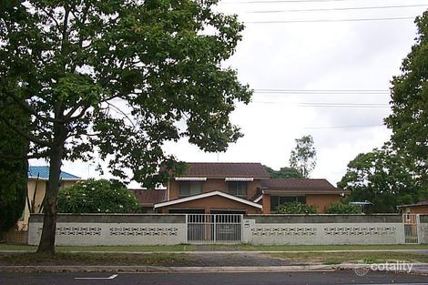 30 Tallebudgera Creek Rd, Burleigh Heads, QLD 4220