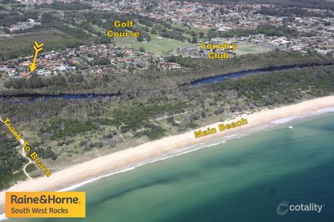 Property photo of 35 Phillip Drive South West Rocks NSW 2431