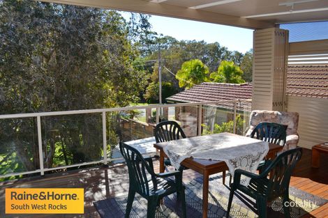 Property photo of 35 Phillip Drive South West Rocks NSW 2431