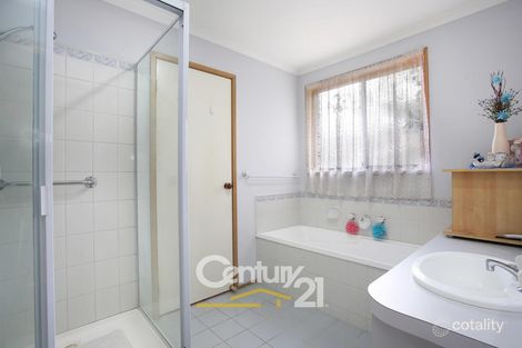 Property photo of 5 Karwin Close Berwick VIC 3806