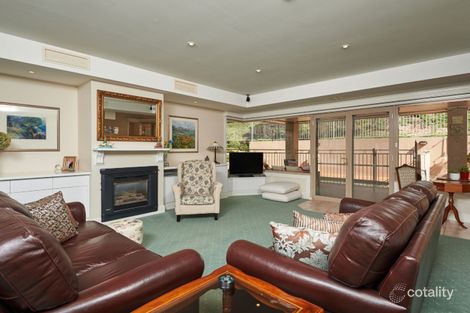 Property photo of 4 Gordon Close Kooringal NSW 2650