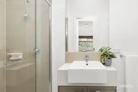 Property photo of 25 Kittyhawk Road Point Cook VIC 3030