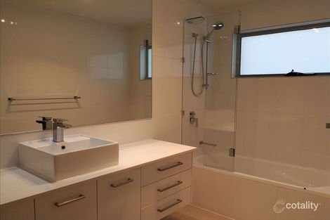 Property photo of 9/2 Waters Close Hope Island QLD 4212