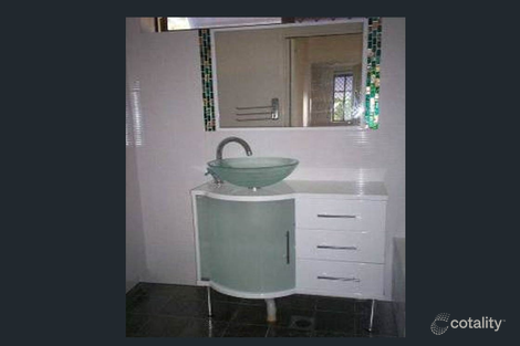 Property photo of 8 Oaka Lane Gladstone Central QLD 4680