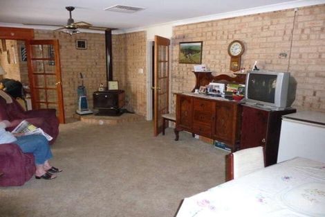Property photo of 47 Brunswick Road York WA 6302
