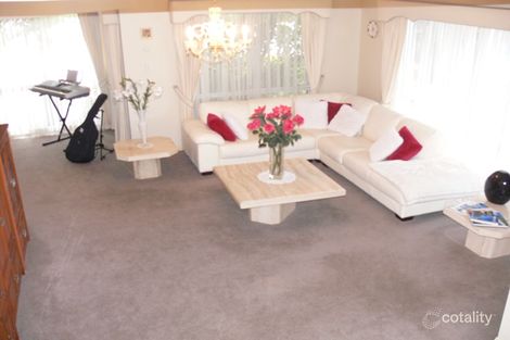 Property photo of 5 Hampshire Close Carindale QLD 4152