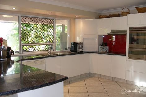 Property photo of 5 Hampshire Close Carindale QLD 4152