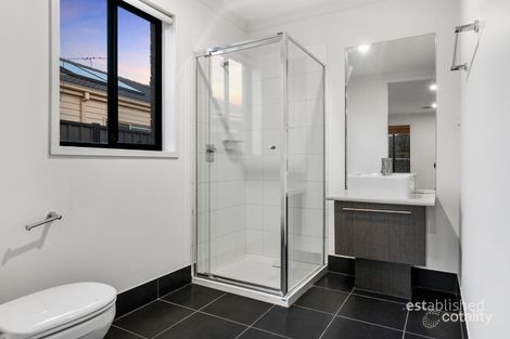 Property photo of 53 Michael Place Point Cook VIC 3030