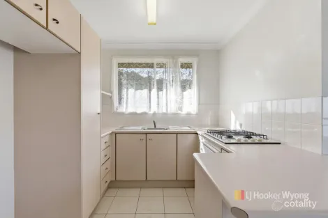 Property photo of 27 Burbank Drive Tuggerah NSW 2259