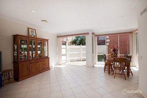 Property photo of 2/13-15 Valetta Street Malvern VIC 3144
