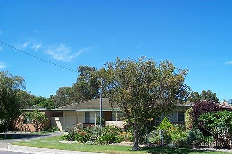 21 Hamilton Rd, High Wycombe, WA 6057