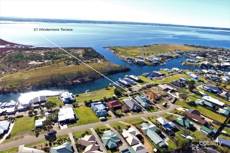 21 Windermere Tce, Paynesville, VIC 3880