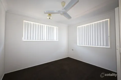 Property photo of 13 Sunrise Crescent Gracemere QLD 4702