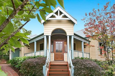 8 Cross St, Blackheath, NSW 2785