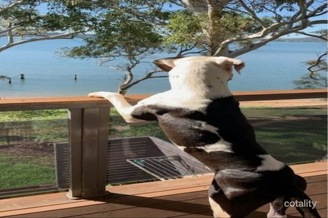 Property photo of 8 Resthaven Drive Lamb Island QLD 4184