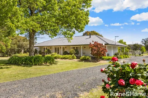 452 Bacchus Marsh Rd, Bullengarook, VIC 3437