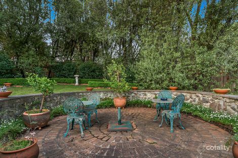 Property photo of 9 The Boulevard Glen Waverley VIC 3150