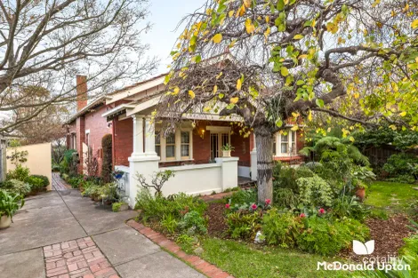 29 Williamson Ave, Strathmore, VIC 3041