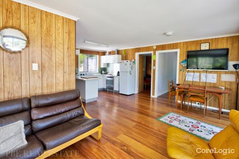 Property photo of 21 Graham Avenue Venus Bay VIC 3956