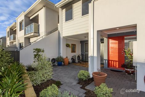 Property photo of 18 Stirling Grove Mandurah WA 6210