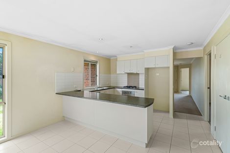Property photo of 5 Garnet Close Skye VIC 3977