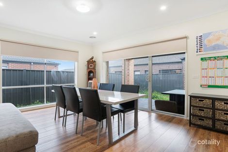 Property photo of 10 Atlas Drive Cranbourne West VIC 3977