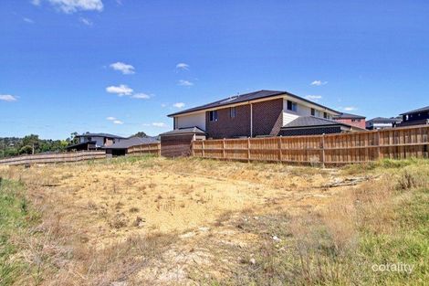 Property photo of 24 Norris Circuit Croydon VIC 3136