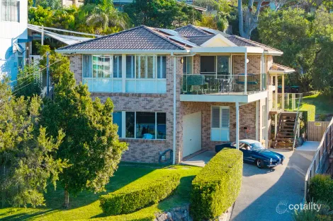 Property photo of 8 Arthur Street Dee Why NSW 2099