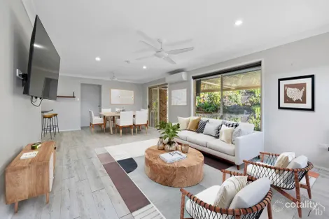 Property photo of 1/19 Cabot Court Merrimac QLD 4226