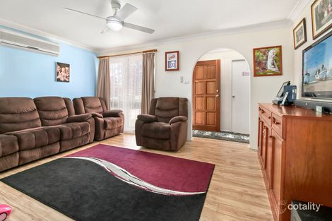 Property photo of 5 Allard Place Ingleburn NSW 2565