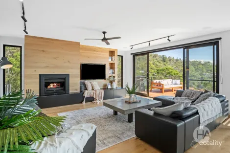 Property photo of 37 Arthurs Avenue McCrae VIC 3938