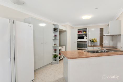 Property photo of 11 Pineneedle Court Oxenford QLD 4210