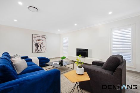 Property photo of 22 Fairway Close Moorebank NSW 2170