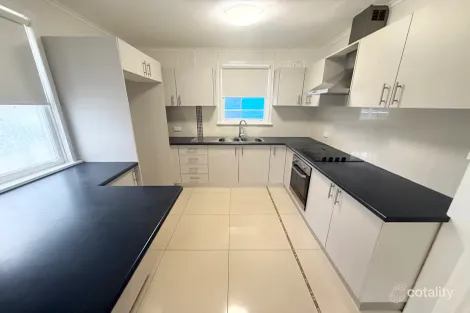 Property photo of 12 Ellis Crescent Miller NSW 2168