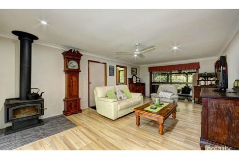 Property photo of 1 Currawong Road Gooburrum QLD 4670