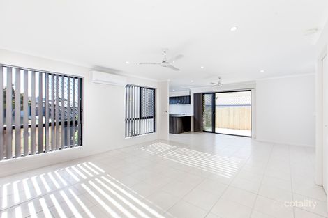 3/3 Cyan Ct, Morayfield, QLD 4506