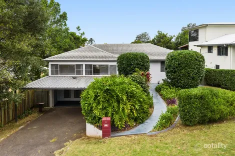 Property photo of 8 Barrymount Crescent Mount Lofty QLD 4350
