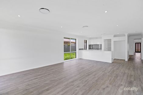 Property photo of 10 Tyto Close Wadalba NSW 2259