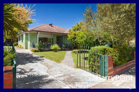 Property photo of 17 Lawn Road Noble Park VIC 3174