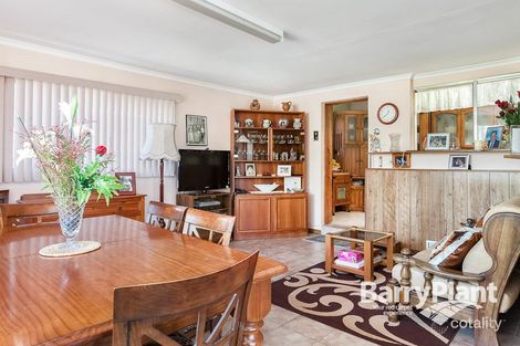 Property photo of 17 Lawn Road Noble Park VIC 3174