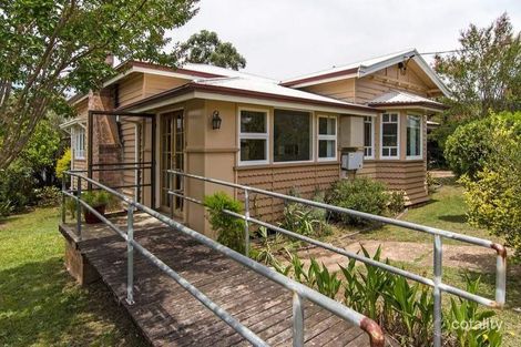 10 Emu Creek Rd, Crows Nest, QLD 4355