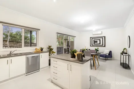 Property photo of 2/25 Humber Road Croydon North VIC 3136